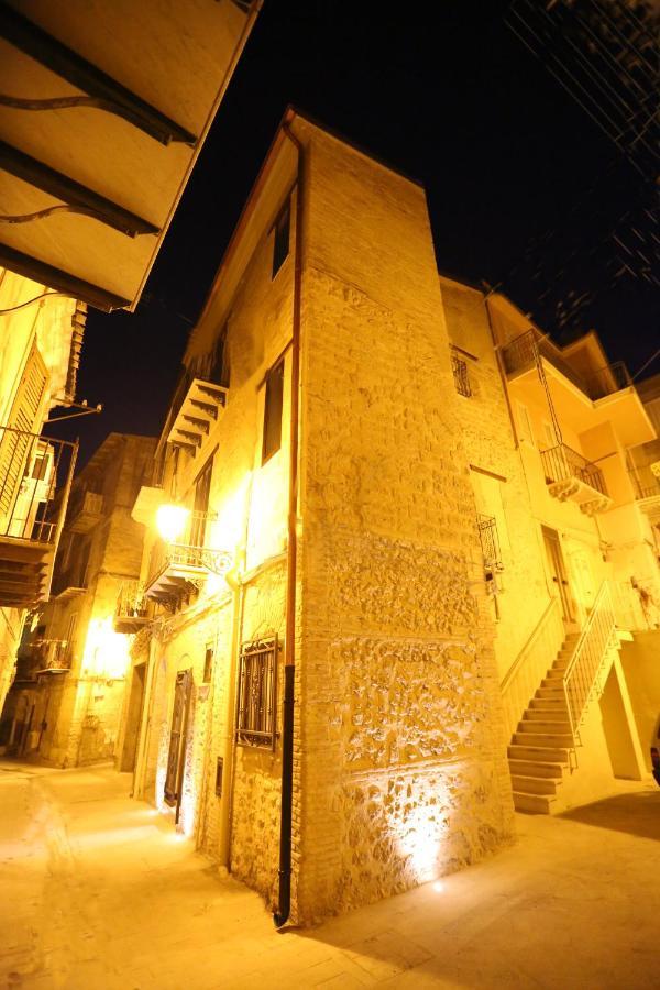 Antica Dimora Dell'Ammiraglio Aparthotel Licata Bagian luar foto
